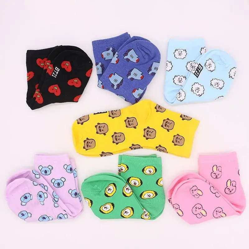 BT21、コヤ、RJ、クッキー、シューキー、タタ。ミドル丈の - Anime Cosplay Couple のレビューと価格