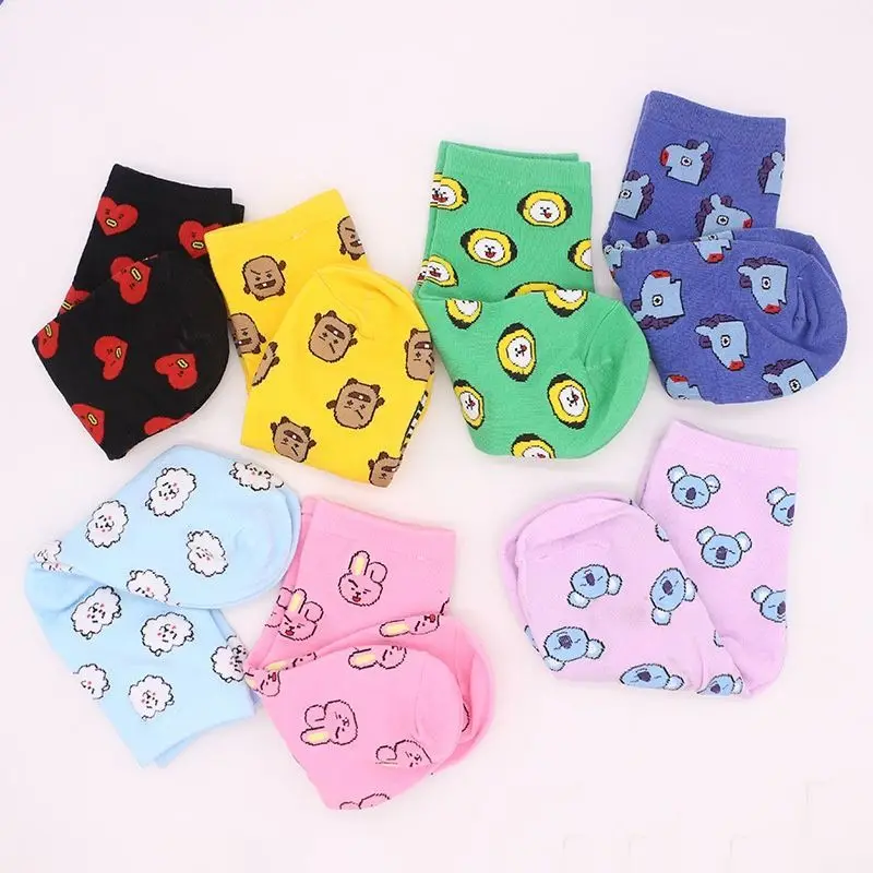 BT21、コヤ、RJ、クッキー、シューキー、タタ。ミドル丈の - Anime Cosplay Couple のレビューと価格